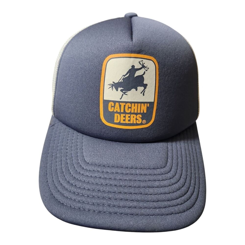 Catchin Deers Mens Navy Blue White Mesh‎ Back Snapback Trucker Hat Bowhunter Cap